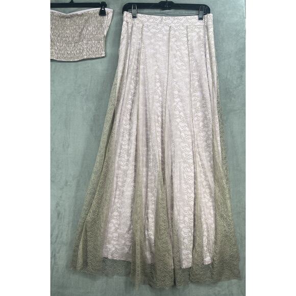 Free People Shape of You Skirt Set Size Medium Lace Top Hips Lo Skirt - Picture 8 of 15